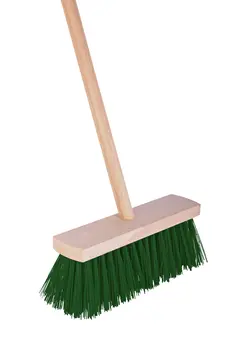 Bezem met Houten Steel - Groen