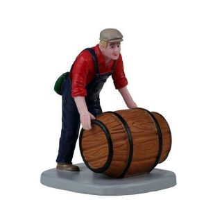 Lemax The Wine Barrel Kerstdorp Figuurtjes